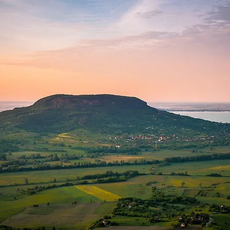 Giardino Ξενοδοχείο Balatongyörök